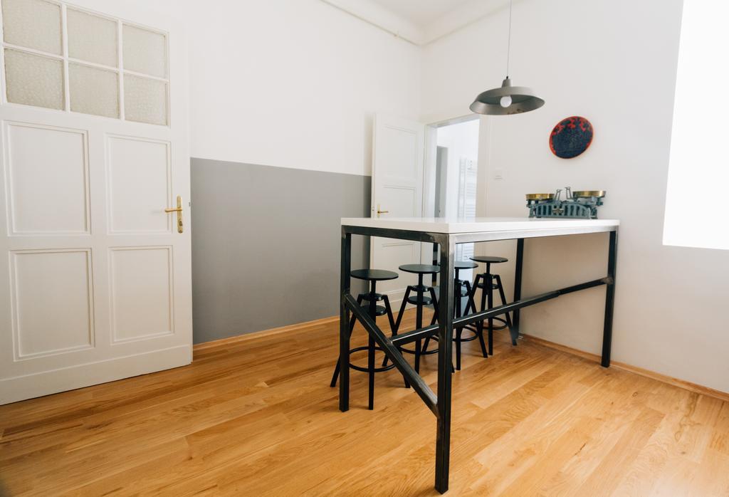 Mazuranic Square Apartment Zagreb Ruang foto